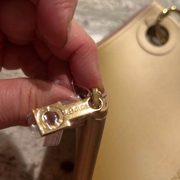 Oventure Large Gold Silicon Pouch - Picture 6 of 11